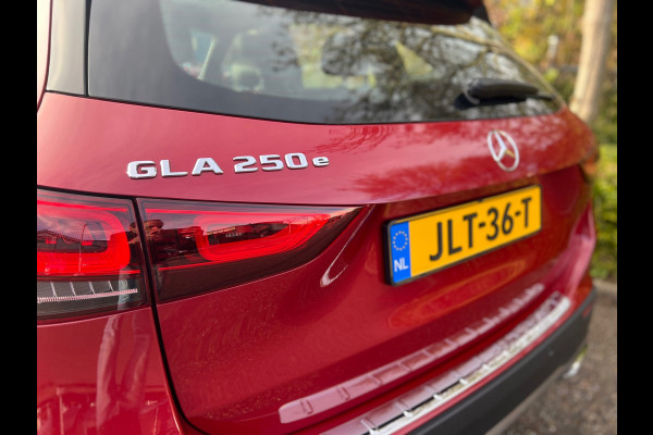 Mercedes-Benz GLA 250 e Progressive I Panorama Dak I Sfeerverlichting I Apple Carplay
