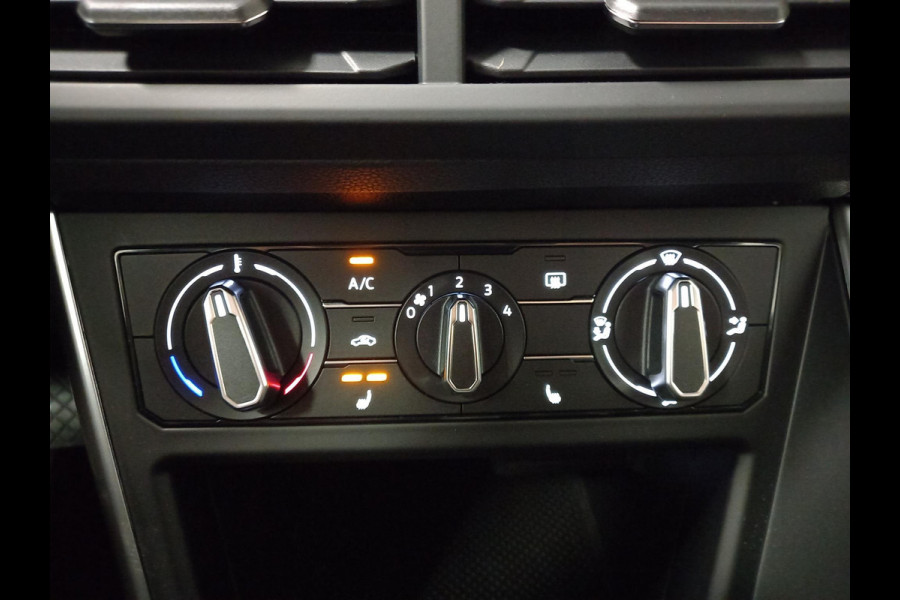 Volkswagen Polo 1.0 TSI Life DSG Nieuw model ! | Navigatie | Apple Carplay/Android | Digitale Cockpit | Airco | Parkeer sensoren V+A | LED | Lichtmetalen Velgen