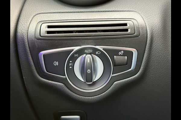 Mercedes-Benz GLC Coupé 300e 4MATIC Business Solution AMG | Trekhaak | MBUX | CarPlay | Camera | LED | 19 inch