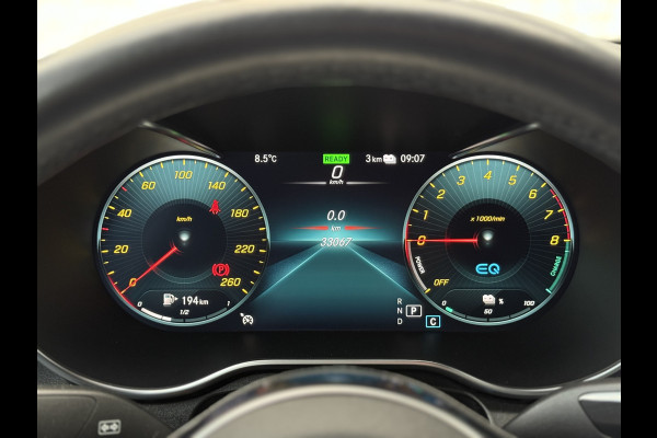 Mercedes-Benz GLC Coupé 300e 4MATIC Business Solution AMG | Trekhaak | MBUX | CarPlay | Camera | LED | 19 inch