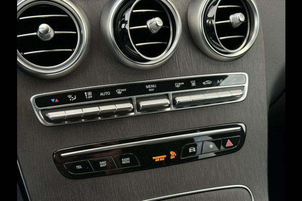 Mercedes-Benz GLC Coupé 300e 4MATIC Business Solution AMG | Trekhaak | MBUX | CarPlay | Camera | LED | 19 inch