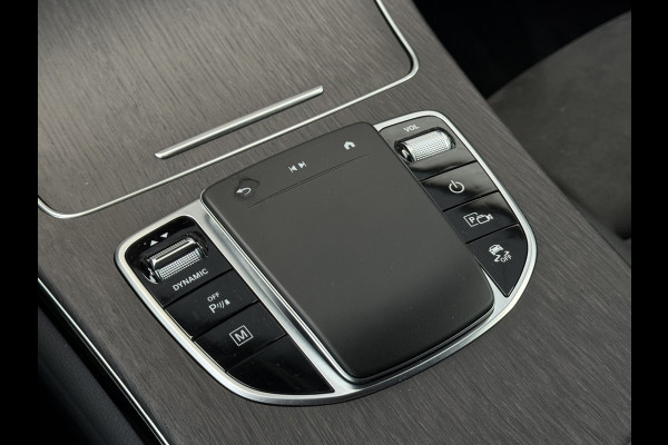 Mercedes-Benz GLC Coupé 300e 4MATIC Business Solution AMG | Trekhaak | MBUX | CarPlay | Camera | LED | 19 inch