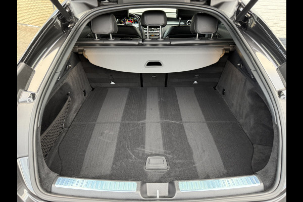Mercedes-Benz GLC Coupé 300e 4MATIC Business Solution AMG | Trekhaak | MBUX | CarPlay | Camera | LED | 19 inch