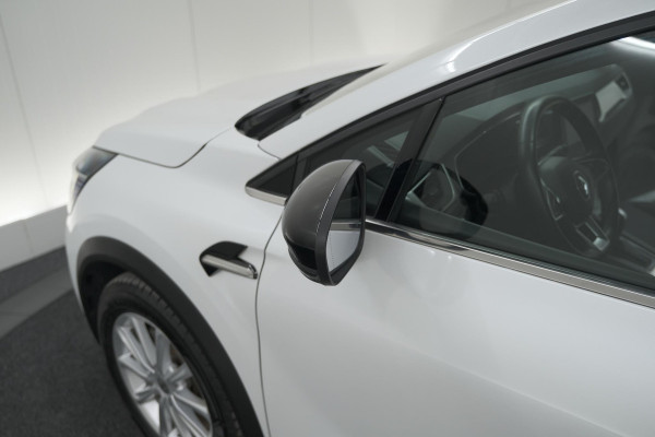 Renault Captur 1.6 E-Tech Plug-in Hybrid 160 Intens | Trekhaak | Camera | Navigatie | Parkeersensoren | Pack Winter