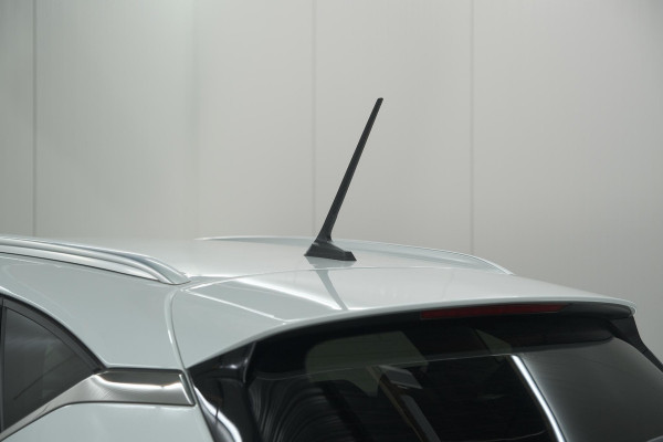 Renault Captur 1.6 E-Tech Plug-in Hybrid 160 Intens | Trekhaak | Camera | Navigatie | Parkeersensoren | Pack Winter