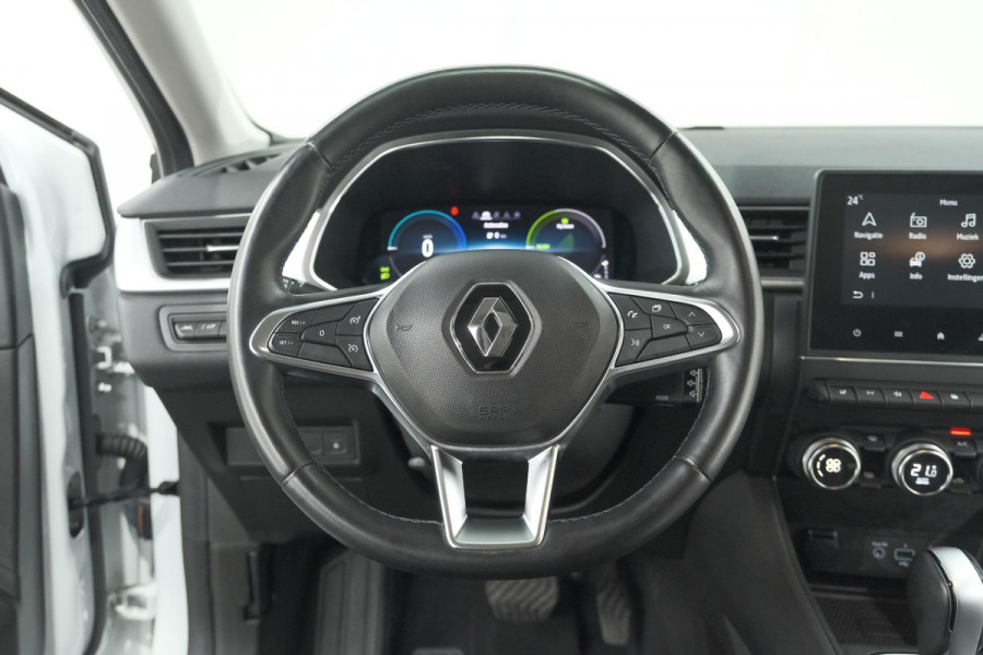 Renault Captur 1.6 E-Tech Plug-in Hybrid 160 Intens | Trekhaak | Camera | Navigatie | Parkeersensoren | Pack Winter