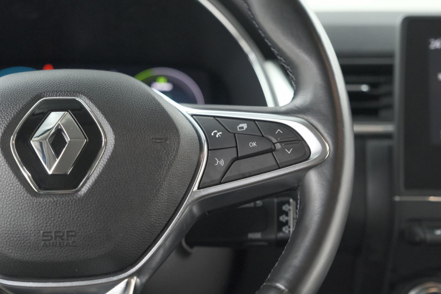 Renault Captur 1.6 E-Tech Plug-in Hybrid 160 Intens | Trekhaak | Camera | Navigatie | Parkeersensoren | Pack Winter