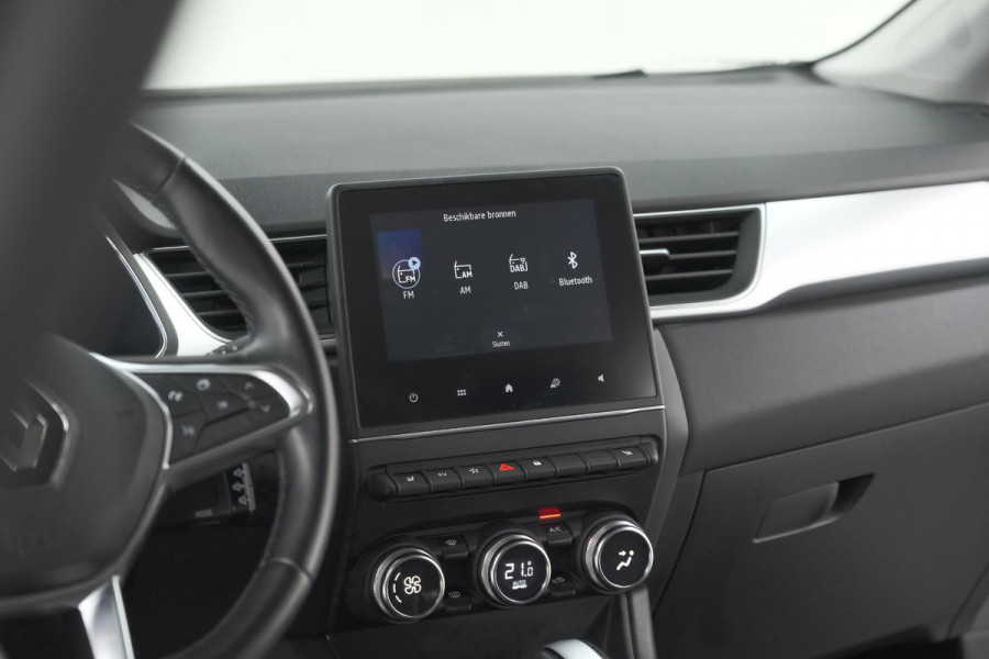 Renault Captur 1.6 E-Tech Plug-in Hybrid 160 Intens | Trekhaak | Camera | Navigatie | Parkeersensoren | Pack Winter