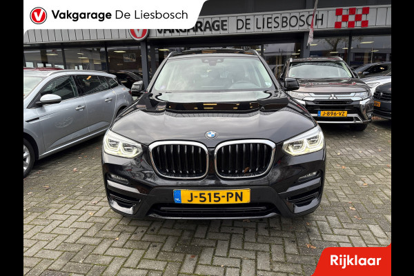 BMW X3 XDrive30e eDrive Edition / Panorama-dak / trekhaak / leder / head-up