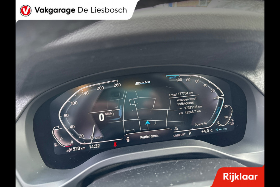 BMW X3 XDrive30e eDrive Edition / Panorama-dak / trekhaak / leder / head-up