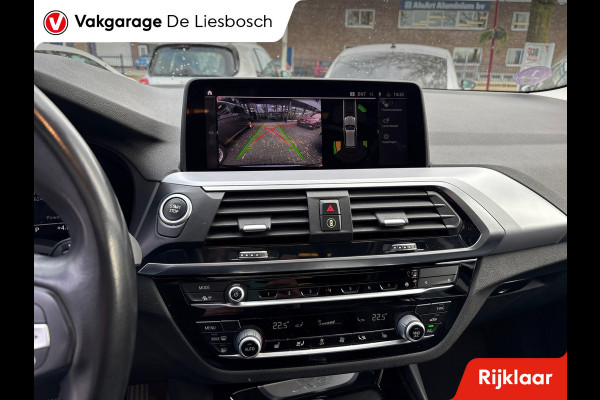 BMW X3 XDrive30e eDrive Edition / Panorama-dak / trekhaak / leder / head-up