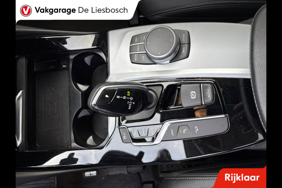 BMW X3 XDrive30e eDrive Edition / Panorama-dak / trekhaak / leder / head-up