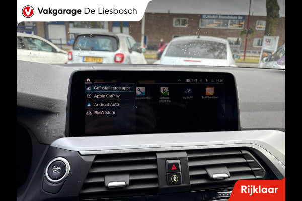 BMW X3 XDrive30e eDrive Edition / Panorama-dak / trekhaak / leder / head-up