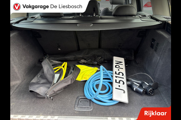 BMW X3 XDrive30e eDrive Edition / Panorama-dak / trekhaak / leder / head-up