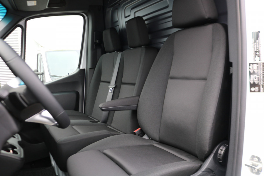 Mercedes-Benz Sprinter 315 CDI L2 H2 Pro Navigatie Camera 3.5T Trekhaak