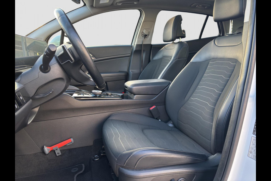 Kia Sportage 1.6 T-GDi Hybrid DynamicPlusLine | Pano | Stoelverwarming voor/achter | Camera | Trekhaak |
