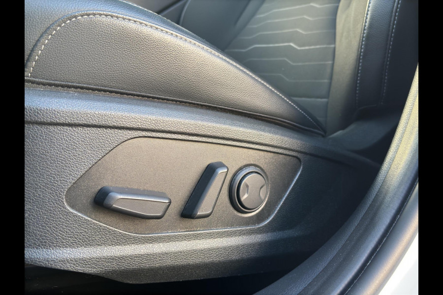 Kia Sportage 1.6 T-GDi Hybrid DynamicPlusLine | Pano | Stoelverwarming voor/achter | Camera | Trekhaak |