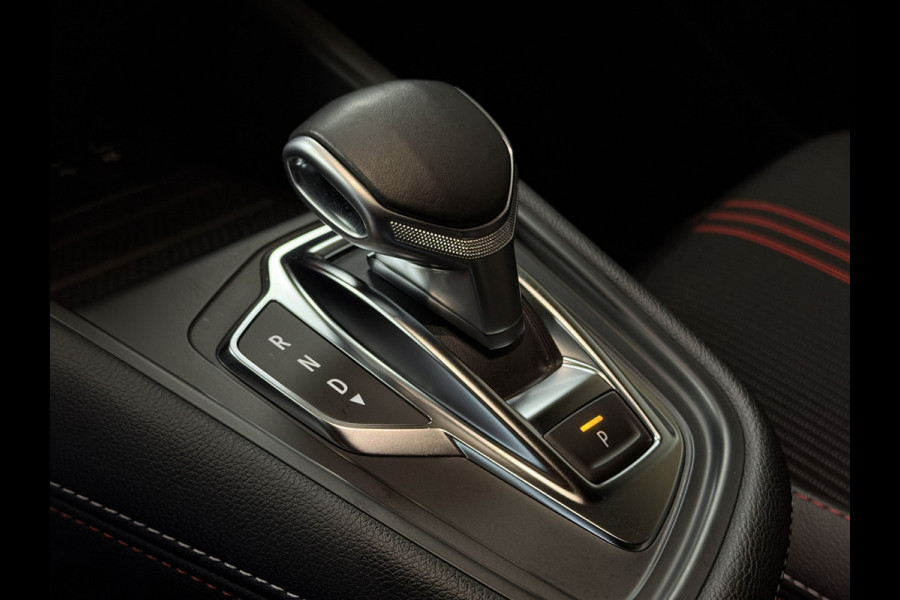 Renault Captur 1.3 TCe 140 R.S. Line | Groot Navi | Trekhaak | 360 | ACC | Stuur & Stoelverwarming | Blindspot | 100% Dealer onderhouden!