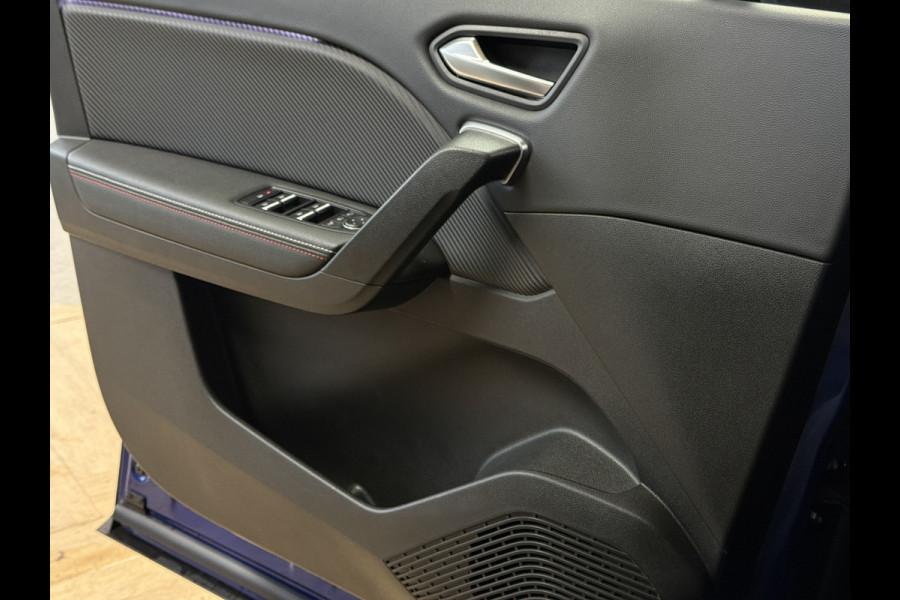 Renault Captur 1.3 TCe 140 R.S. Line | Groot Navi | Trekhaak | 360 | ACC | Stuur & Stoelverwarming | Blindspot | 100% Dealer onderhouden!