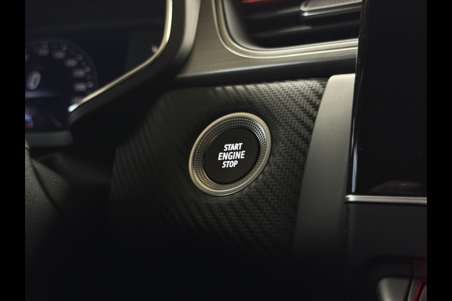 Renault Captur 1.3 TCe 140 R.S. Line | Groot Navi | Trekhaak | 360 | ACC | Stuur & Stoelverwarming | Blindspot | 100% Dealer onderhouden!