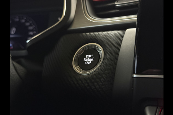 Renault Captur 1.3 TCe 140 R.S. Line | Groot Navi | Trekhaak | 360 | ACC | Stuur & Stoelverwarming | Blindspot | 100% Dealer onderhouden!