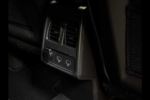 Renault Captur 1.3 TCe 140 R.S. Line | Groot Navi | Trekhaak | 360 | ACC | Stuur & Stoelverwarming | Blindspot | 100% Dealer onderhouden!