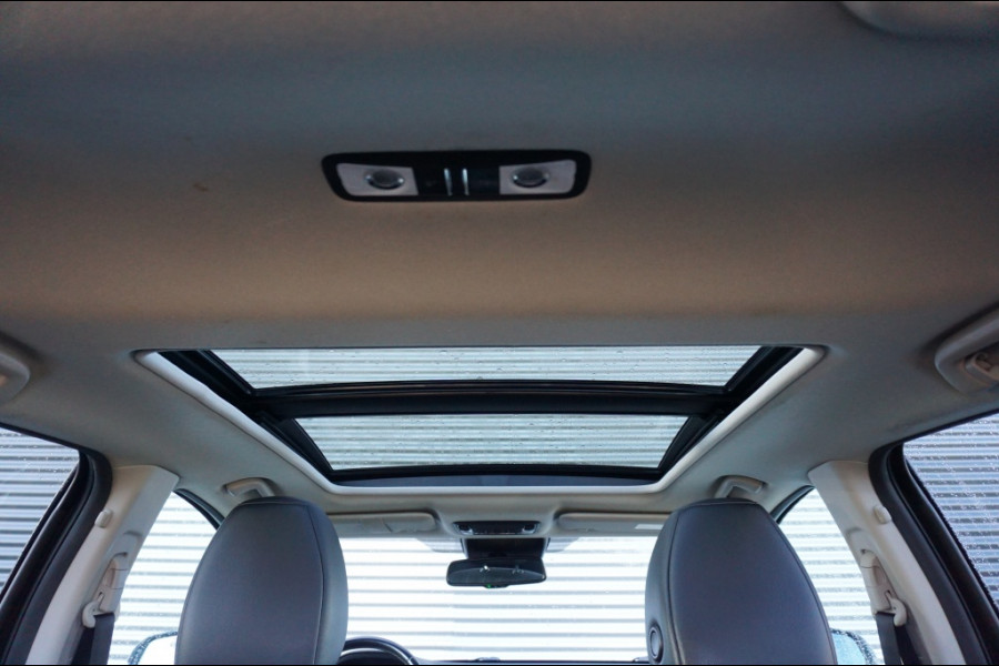 Honda HR-V 1.5 i-VTEC Executive TREKHAAK | PANO | NAVI