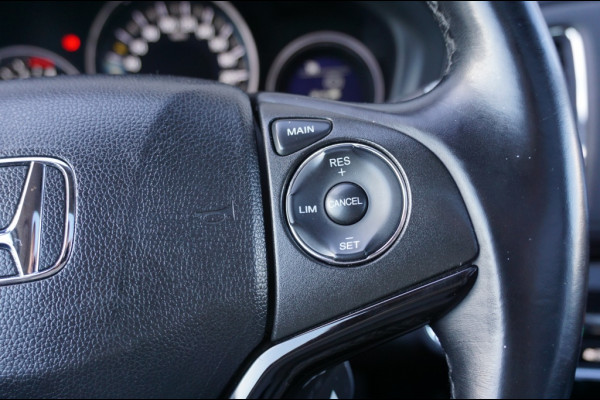 Honda HR-V 1.5 i-VTEC Executive TREKHAAK | PANO | NAVI