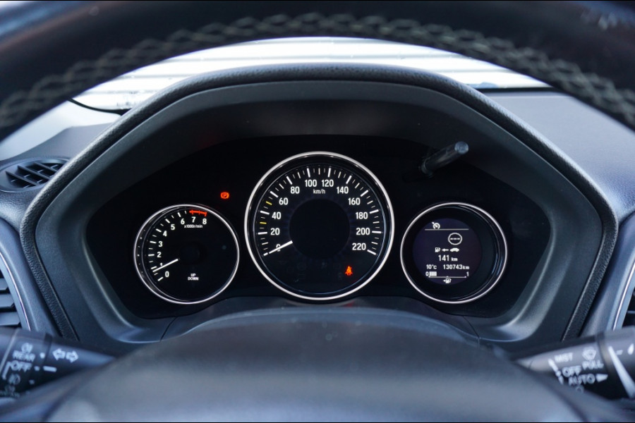 Honda HR-V 1.5 i-VTEC Executive TREKHAAK | PANO | NAVI