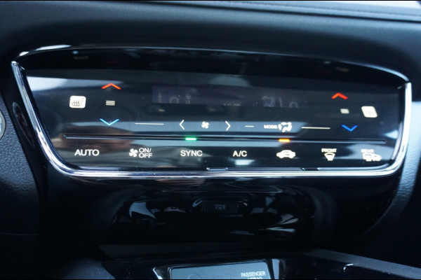 Honda HR-V 1.5 i-VTEC Executive TREKHAAK | PANO | NAVI