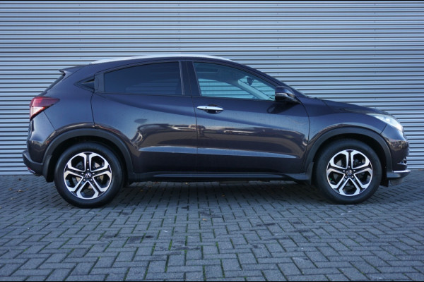 Honda HR-V 1.5 i-VTEC Executive TREKHAAK | PANO | NAVI