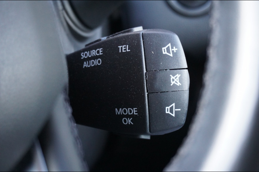 Renault Kadjar 1.2 TCe Bose LUXE | TREKHAAK | ALL - SEASONS | 19" LMV