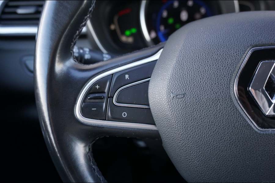 Renault Kadjar 1.2 TCe Bose LUXE | TREKHAAK | ALL - SEASONS | 19" LMV