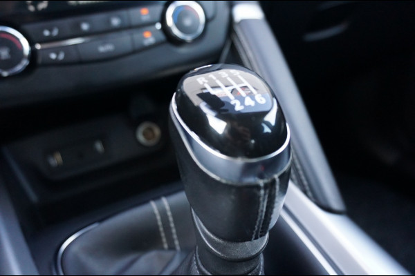 Renault Kadjar 1.2 TCe Bose LUXE | TREKHAAK | ALL - SEASONS | 19" LMV