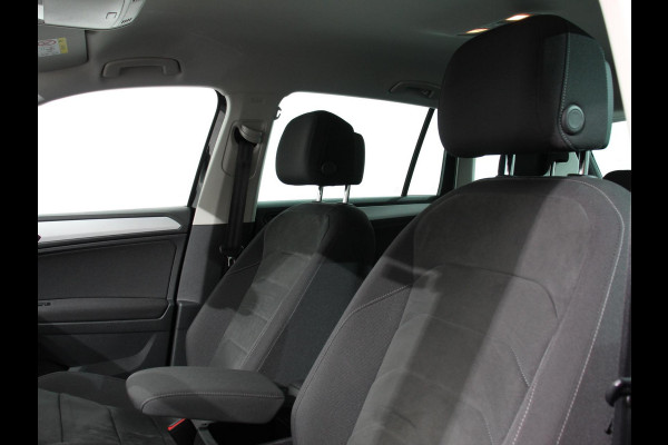 Volkswagen Tiguan 1.5 TSI 150pk DSG Comfortline | Navigatie | Apple Carplay/Android Auto | Climate Control | Electrische achterklep | Digitale Cockpit