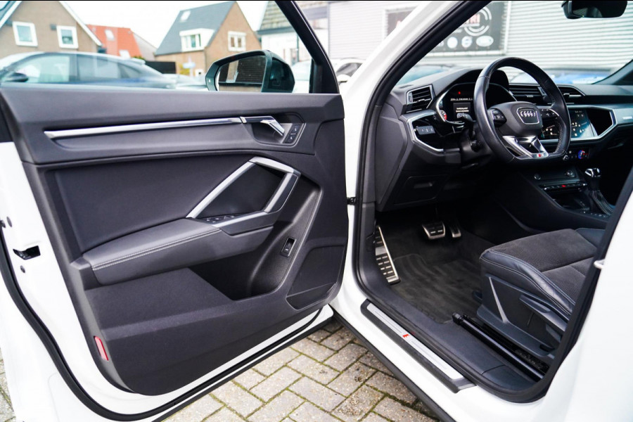 Audi Q3 35 TFSI S Line Pro Line S | 360 Camera | Adaptief Cruise | Voorverwarminginstallatie