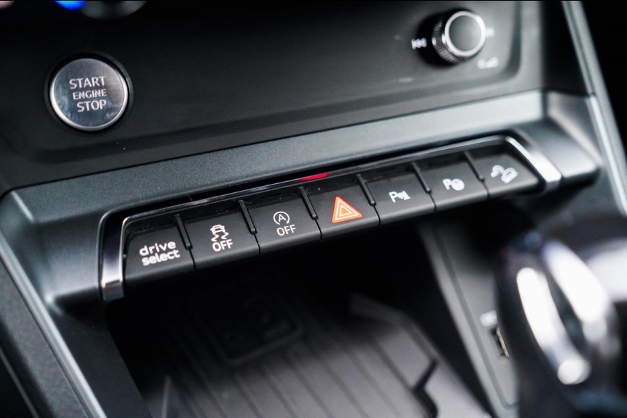 Audi Q3 35 TFSI S Line Pro Line S | 360 Camera | Adaptief Cruise | Voorverwarminginstallatie