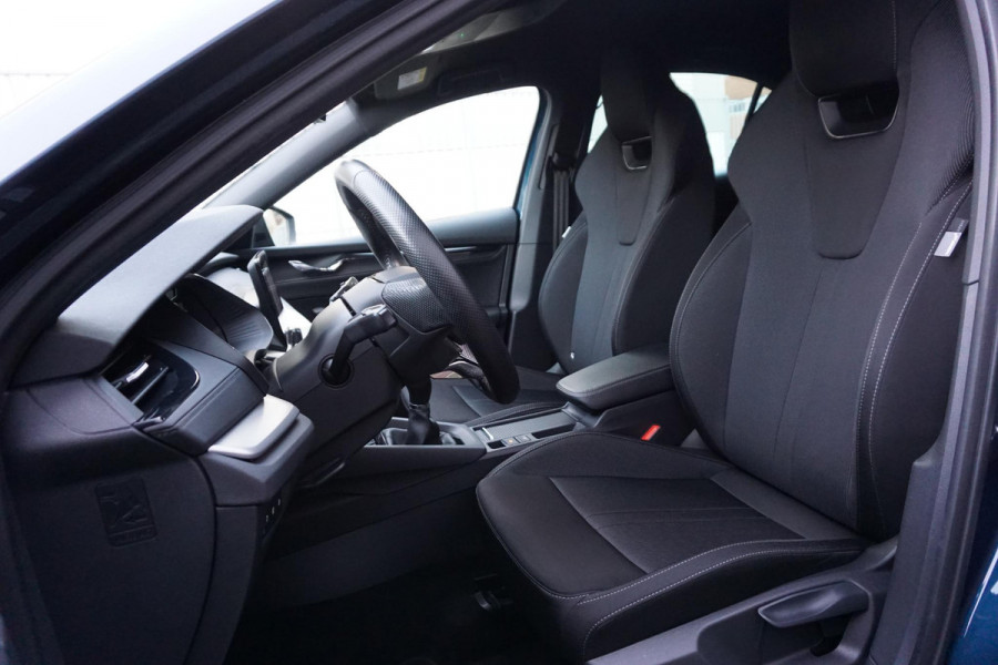 Škoda Octavia 1.0 TSI Sport Business/Trekhaak/17Inch.LMV/ Digitaal Dashboard.