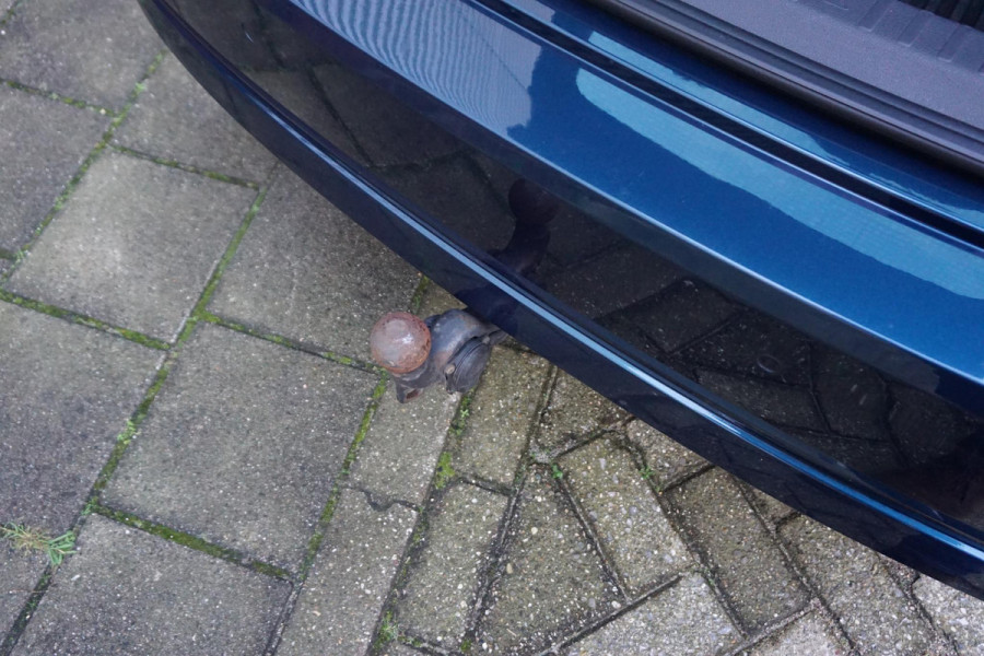 Škoda Octavia 1.0 TSI Sport Business/Trekhaak/17Inch.LMV/ Digitaal Dashboard.