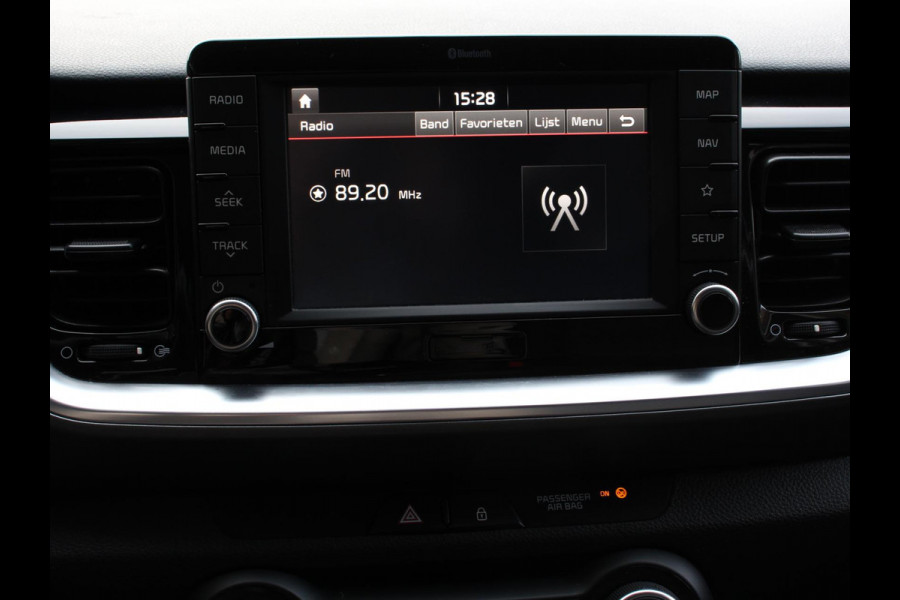 Kia Stonic 1.0 T-GDi 120 PK Automaat Vision | Navigatie | Climate control | Camera | Lane Assist | Cruise Control | Privacy Glass | Lichtmetalen velgen | Stoel-Stuurverwarming