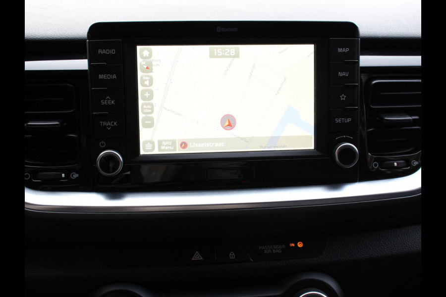 Kia Stonic 1.0 T-GDi 120 PK Automaat Vision | Navigatie | Climate control | Camera | Lane Assist | Cruise Control | Privacy Glass | Lichtmetalen velgen | Stoel-Stuurverwarming