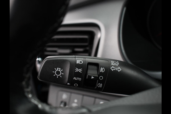 Kia Stonic 1.0 T-GDi 120 PK Automaat Vision | Navigatie | Climate control | Camera | Lane Assist | Cruise Control | Privacy Glass | Lichtmetalen velgen | Stoel-Stuurverwarming
