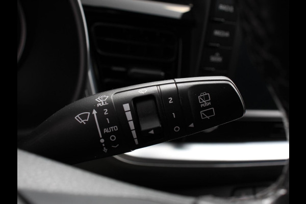 Kia Stonic 1.0 T-GDi 120 PK Automaat Vision | Navigatie | Climate control | Camera | Lane Assist | Cruise Control | Privacy Glass | Lichtmetalen velgen | Stoel-Stuurverwarming