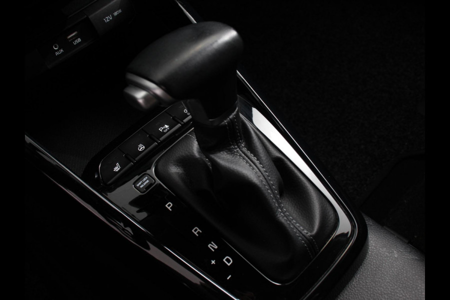 Kia Stonic 1.0 T-GDi 120 PK Automaat Vision | Navigatie | Climate control | Camera | Lane Assist | Cruise Control | Privacy Glass | Lichtmetalen velgen | Stoel-Stuurverwarming