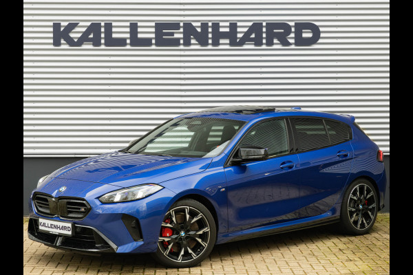 BMW 1-serie M135 xDrive - Pano - Memoryzetels - ACC - Stuurwiel Verwarmd - Head-up