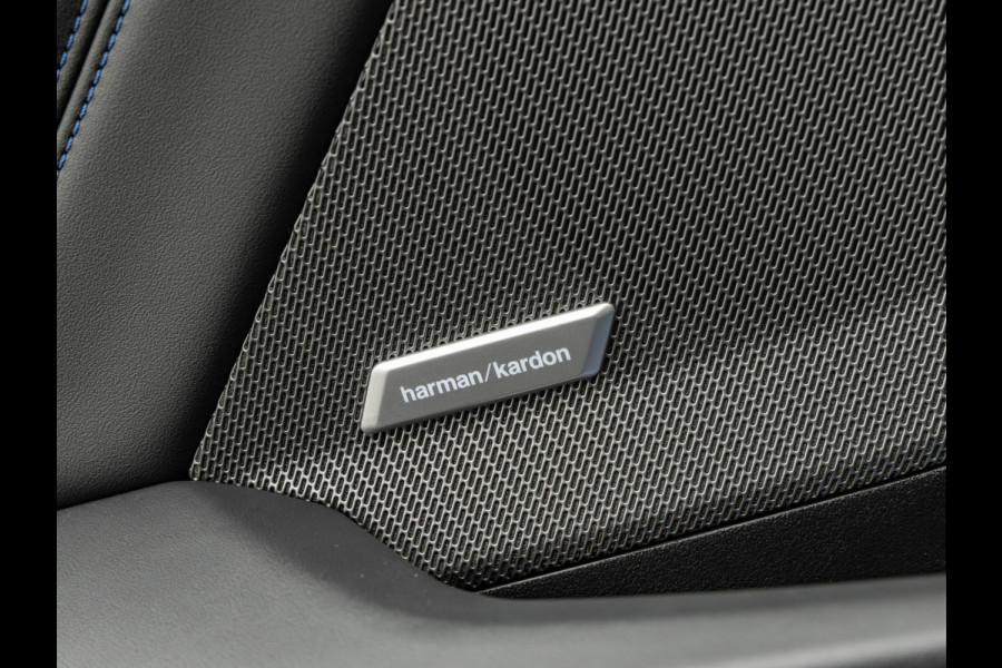 BMW 1-serie M135 xDrive - Pano - Memoryzetels - ACC - Stuurwiel Verwarmd - Head-up