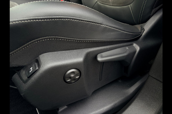 Opel Grandland 1.6 Turbo Plug-In Hybrid Level 4 Navi Pdc Acc Airco Leder Carplay & Android Auto Stuur & Stoelverw.Dodehoek Virtual