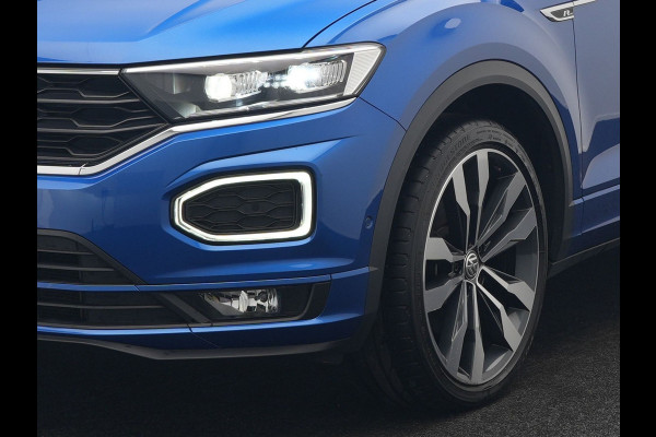 Volkswagen T-Roc 1.5 TSI DSG R-Line 150pk Dealer O.H. | Panodak | Trekhaak Afn. | Camera | Lederen Sportstoelen Verwarmd | Beats Audio | 19"L.M | Virtual | Navigatie | Blis |