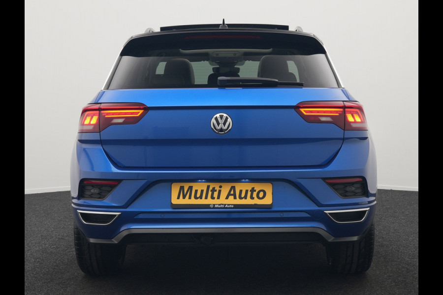Volkswagen T-Roc 1.5 TSI DSG R-Line 150pk Dealer O.H. | Panodak | Trekhaak Afn. | Camera | Lederen Sportstoelen Verwarmd | Beats Audio | 19"L.M | Virtual | Navigatie | Blis |