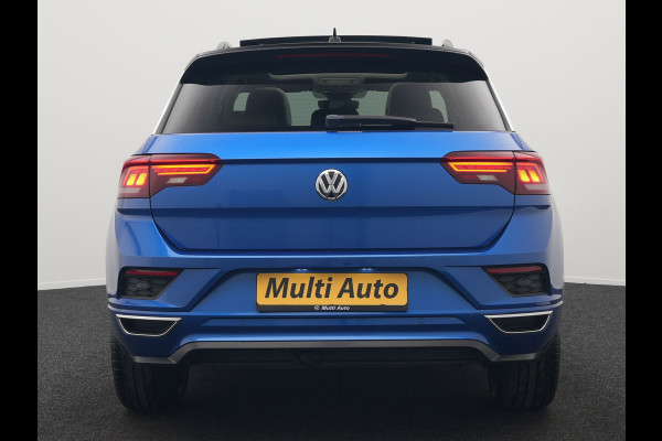 Volkswagen T-Roc 1.5 TSI DSG R-Line 150pk Dealer O.H. | Panodak | Trekhaak Afn. | Camera | Lederen Sportstoelen Verwarmd | Beats Audio | 19"L.M | Virtual | Navigatie | Blis |